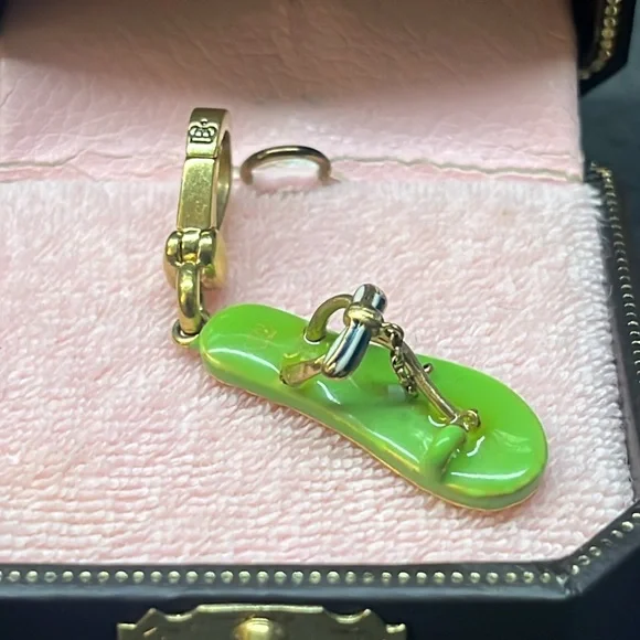 Juicy Couture Beach Rare Retired Sandal Charm - Picture 4 of 15